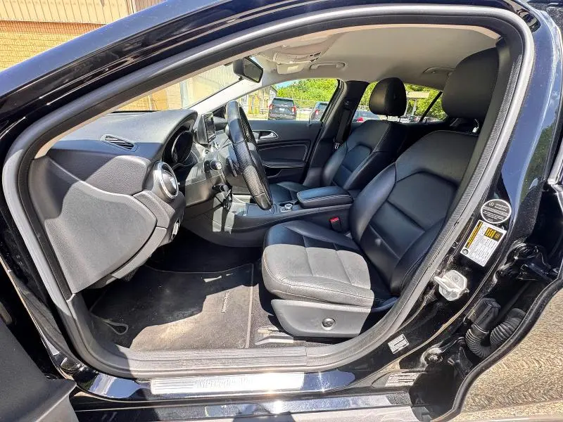 2015 MERCEDES-BENZ GLA 250  