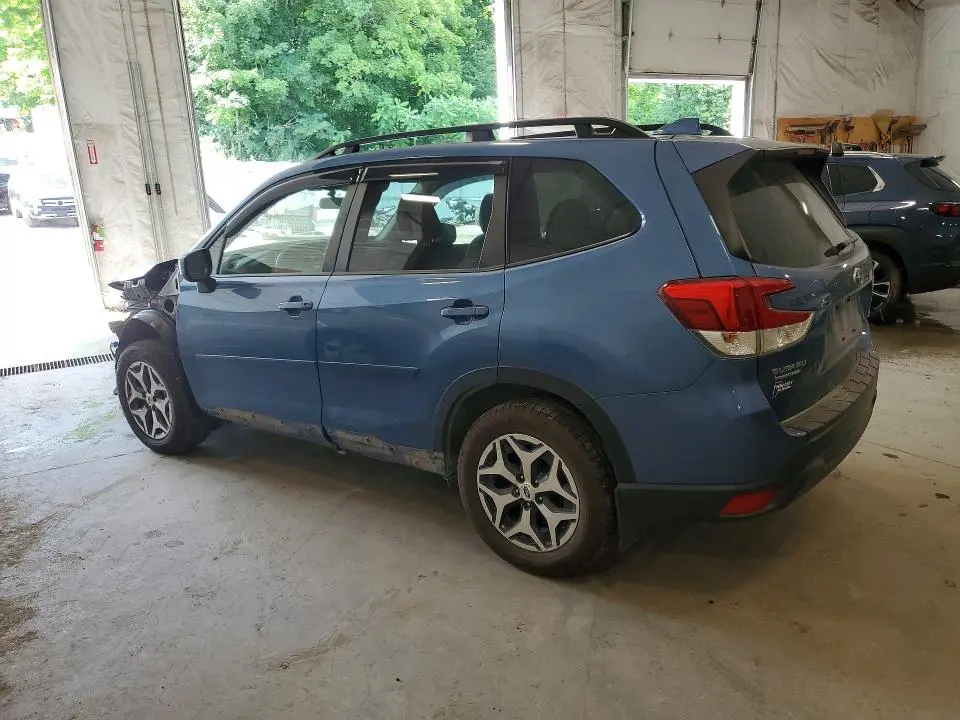 2022 SUBARU FORESTER PREMIUM  