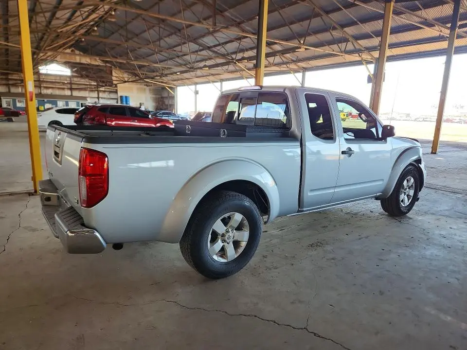 2012 NISSAN FRONTIER SV V6  