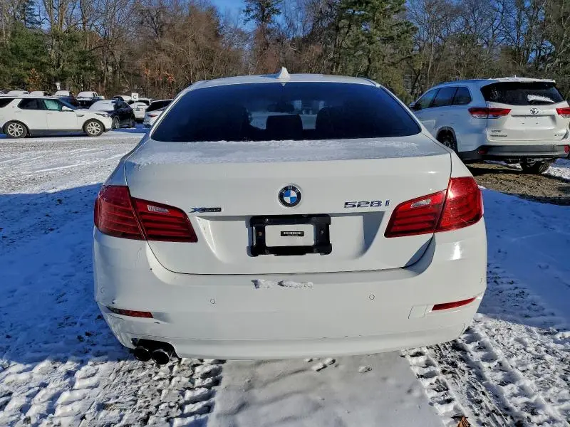 2016 BMW 528 XI  