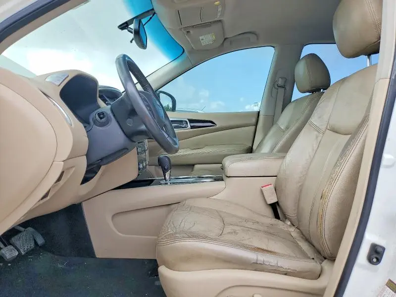 2016 NISSAN PATHFINDER SV  