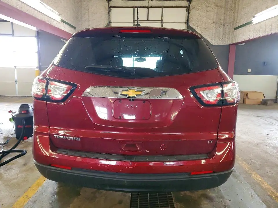 2017 CHEVROLET TRAVERSE LT  