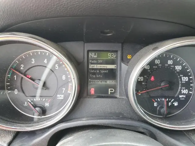 2011 JEEP GRAND CHEROKEE LAREDO  