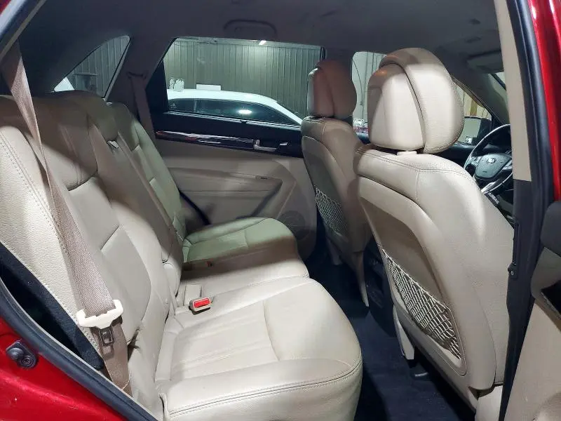 2015 KIA SORENTO LX  