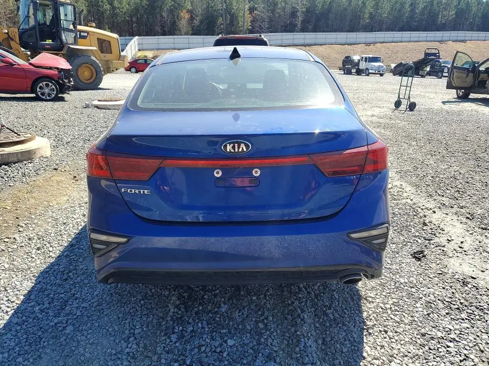 2019 KIA FORTE LXS  