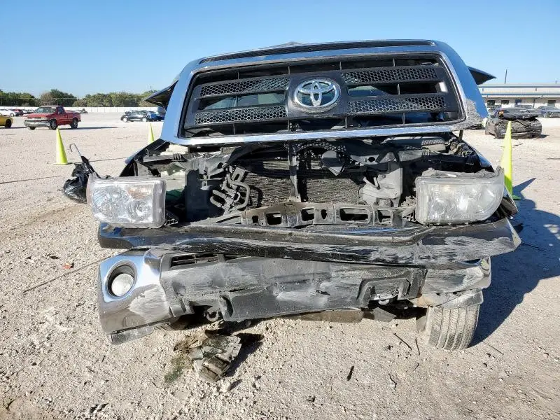 2010 TOYOTA TUNDRA CREWMAX SR5  