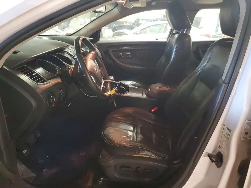 2011 FORD TAURUS LIMITED  