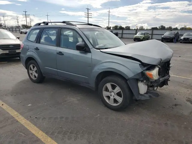 2010 SUBARU FORESTER XS  