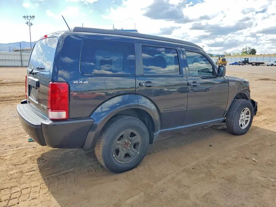 2010 DODGE NITRO SE  