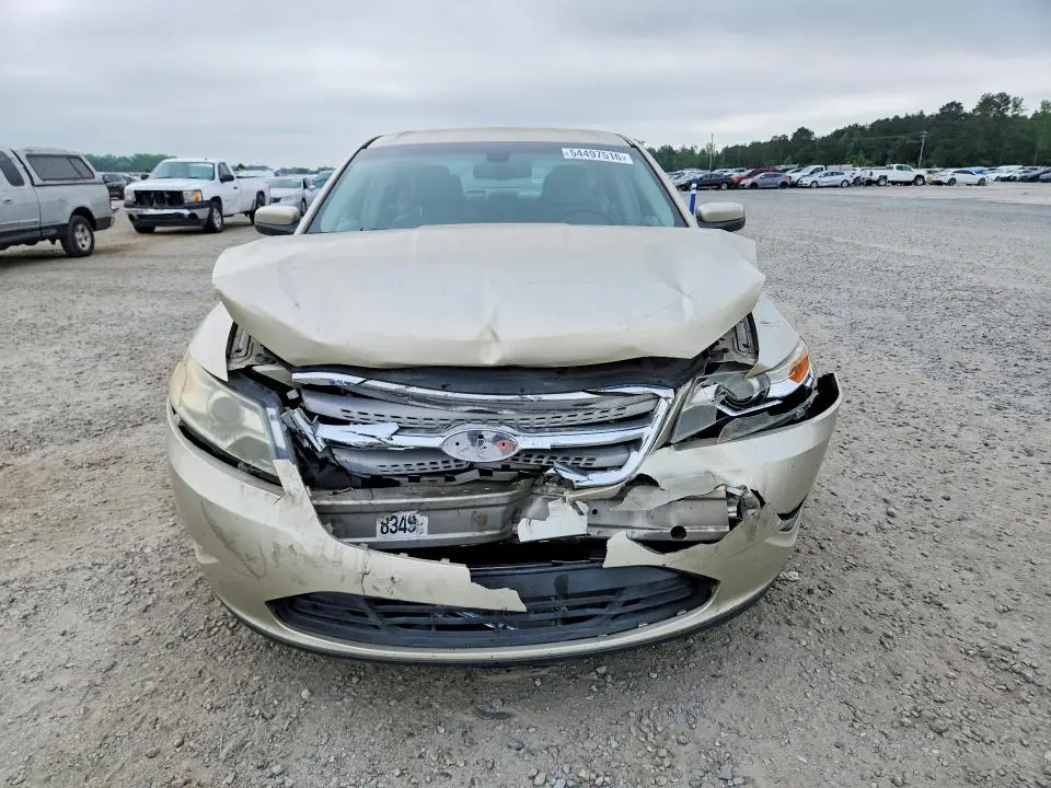 2011 FORD TAURUS SEL  