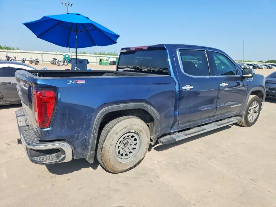 2022 GMC SIERRA K1500 SLT  