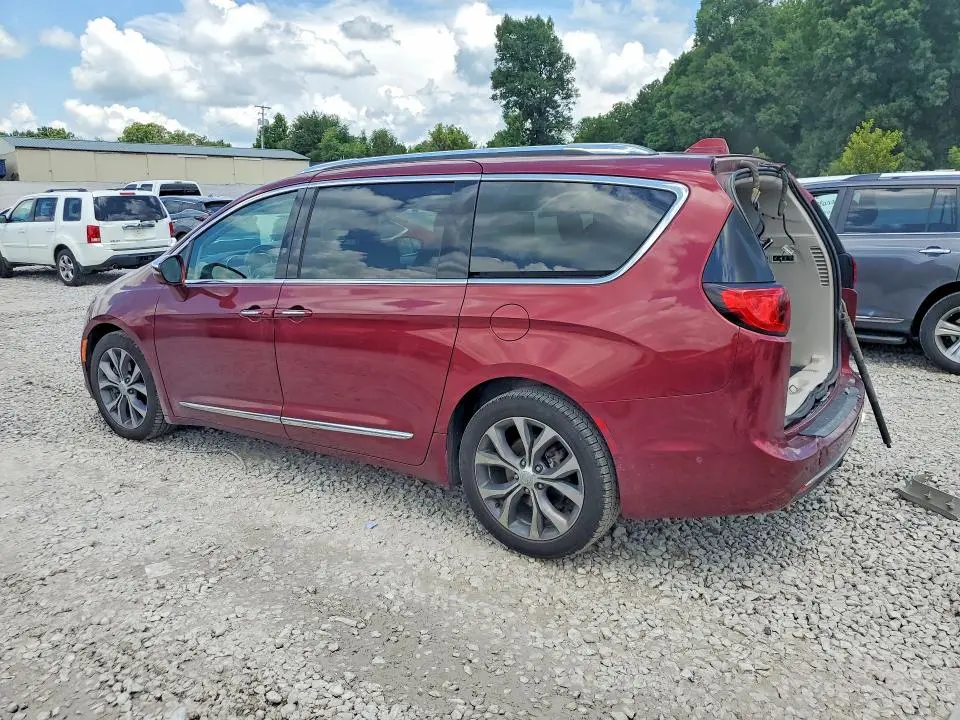 2017 CHRYSLER PACIFICA LIMITED  