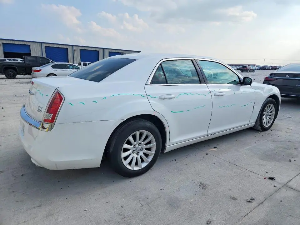 2013 CHRYSLER 300   