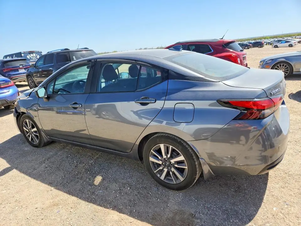 2023 NISSAN VERSA SV  