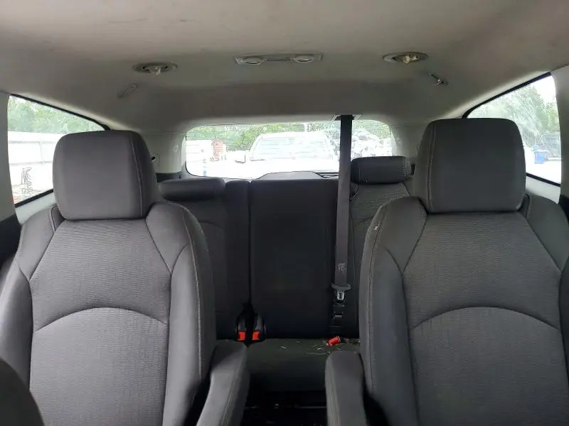 2013 CHEVROLET TRAVERSE LT  