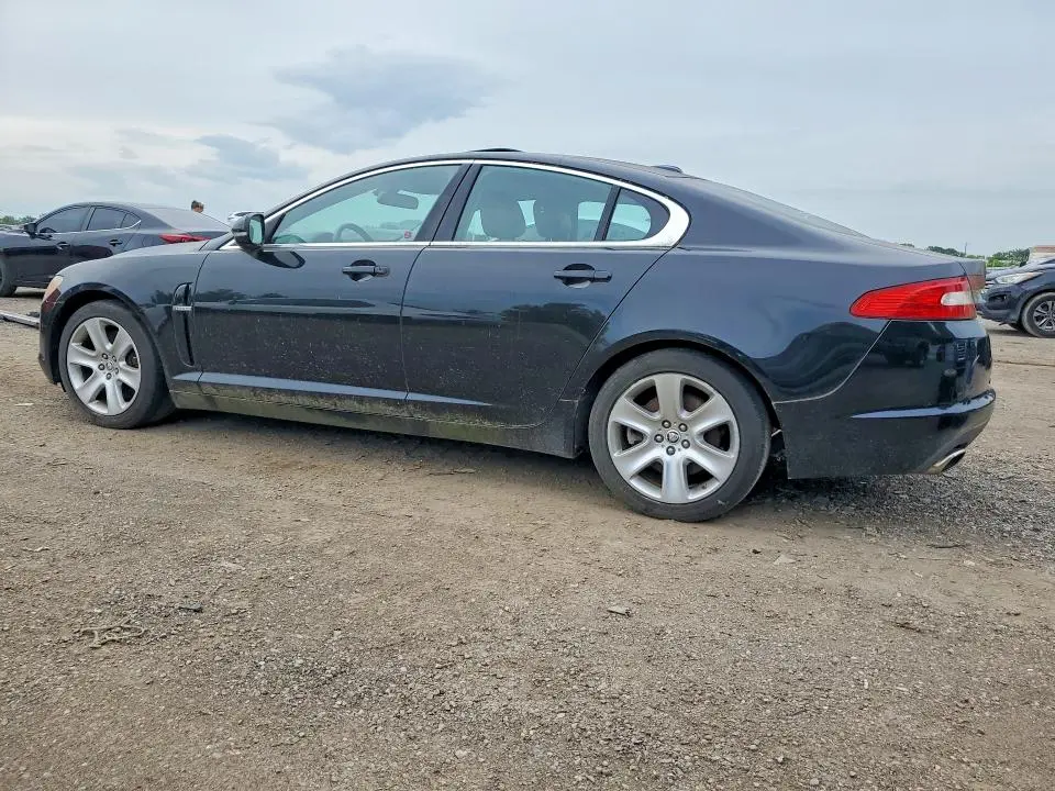 2011 JAGUAR XF   