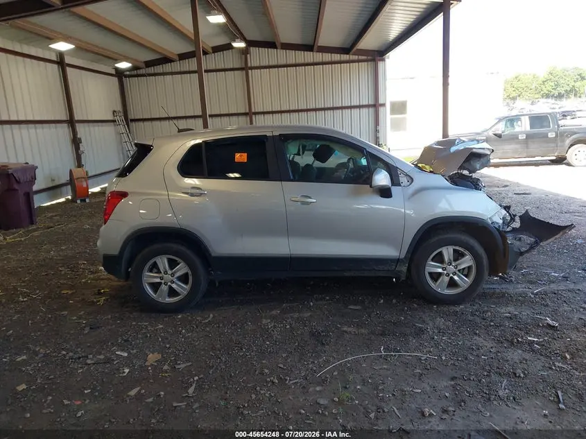 2022 CHEVROLET TRAX AWD LS
