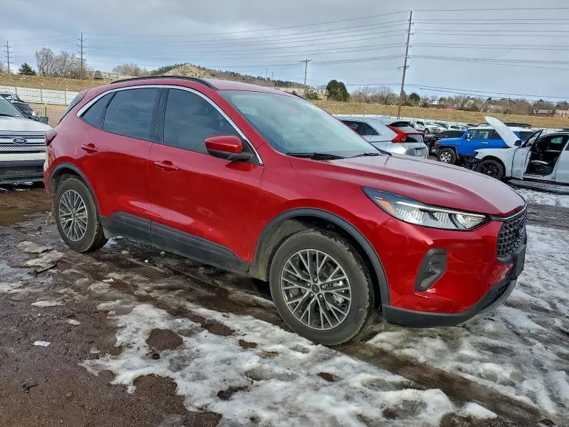 2024 FORD ESCAPE   