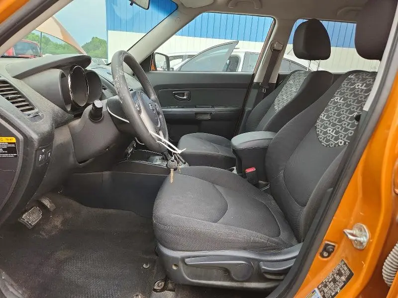 2011 KIA SOUL +  