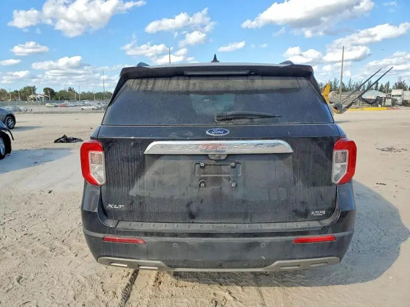 2021 FORD EXPLORER XLT  