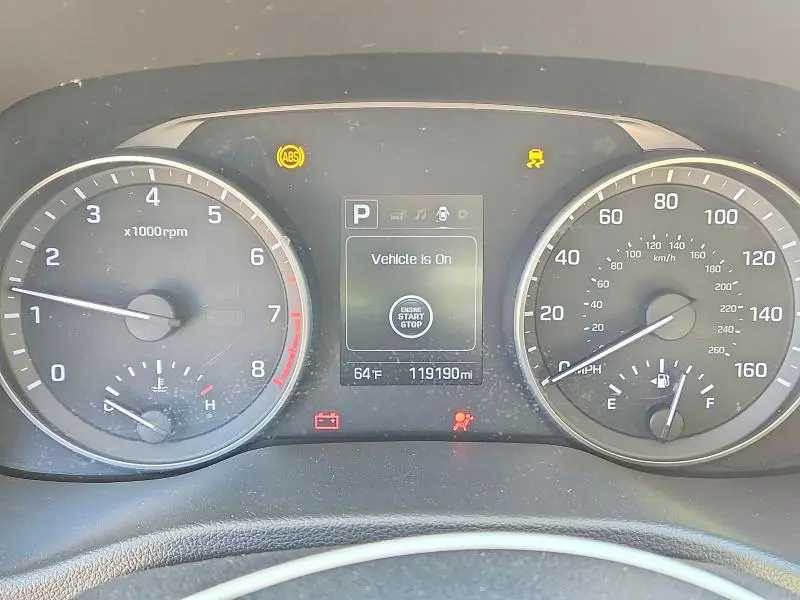 2017 HYUNDAI ELANTRA LIMITED  