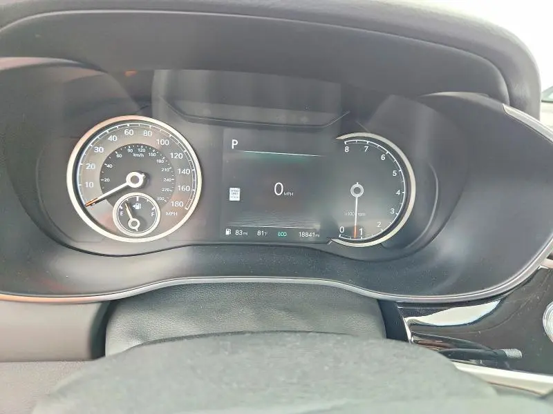 2025 GENESIS G70 2.5T STANDARD  