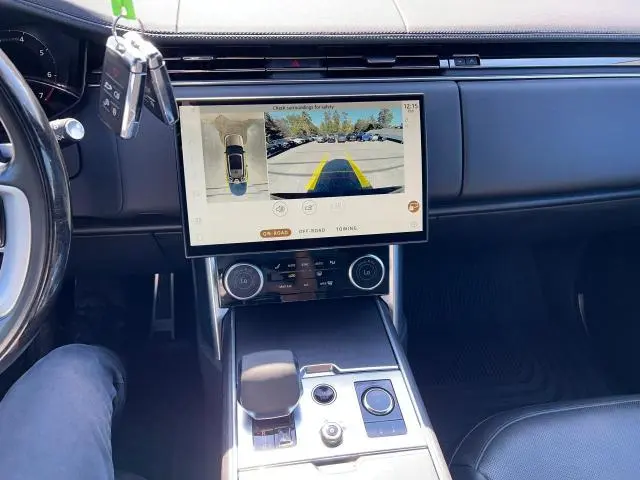 2023 LAND ROVER RANGE ROVER SE  