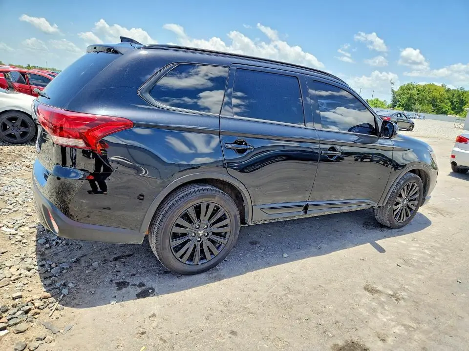 2020 MITSUBISHI OUTLANDER SE  