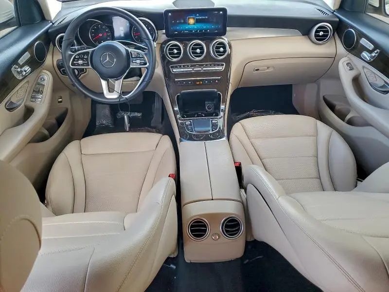2021 MERCEDES-BENZ GLC 300  
