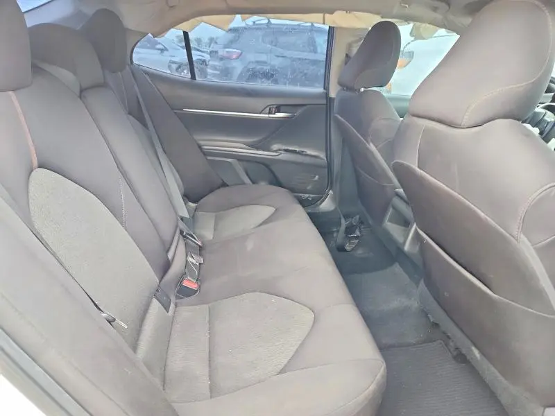 2018 TOYOTA CAMRY LE  