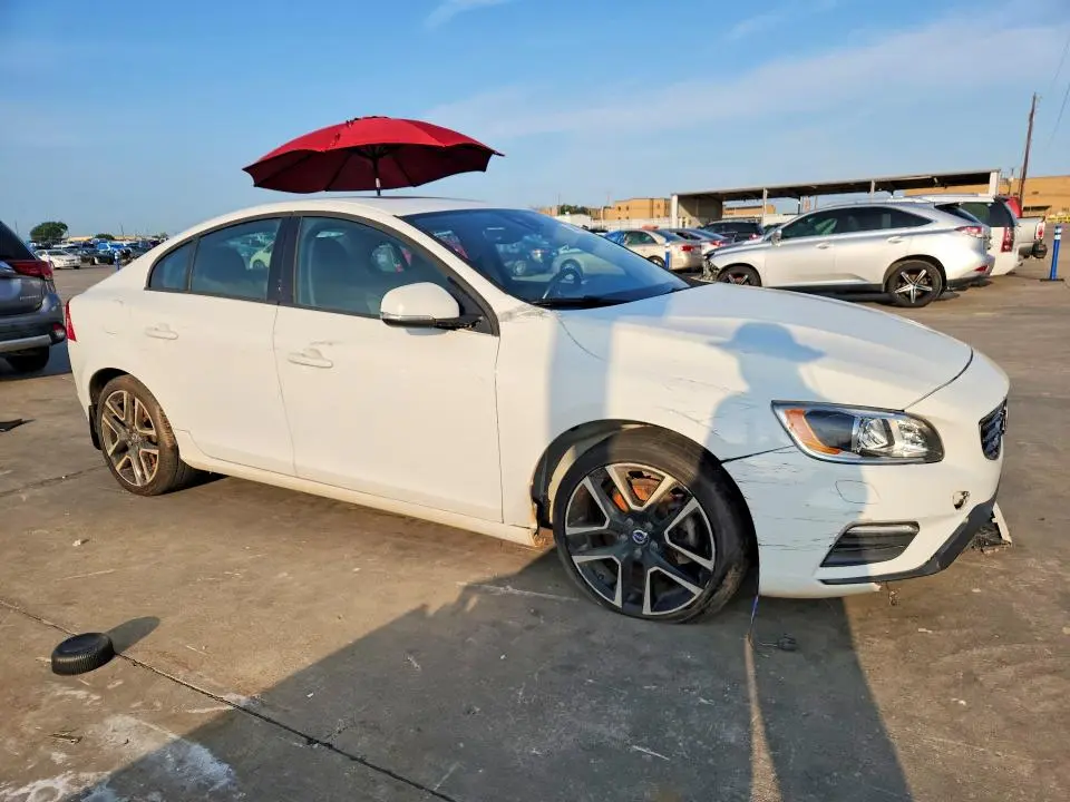 2018 VOLVO S60 DYNAMIC  