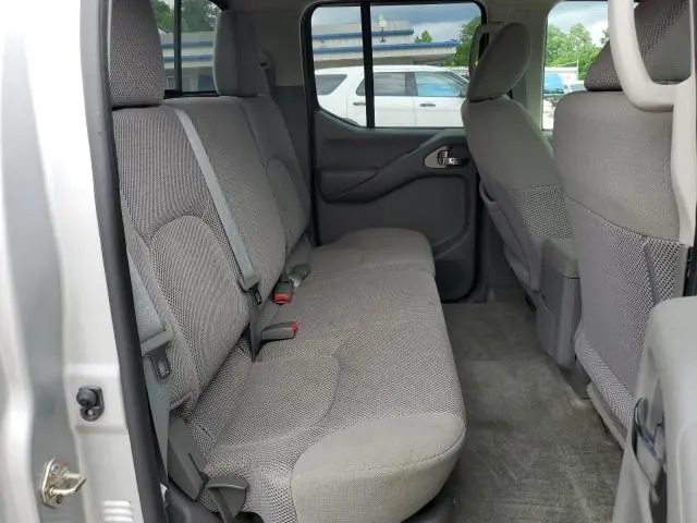 2017 NISSAN FRONTIER S  