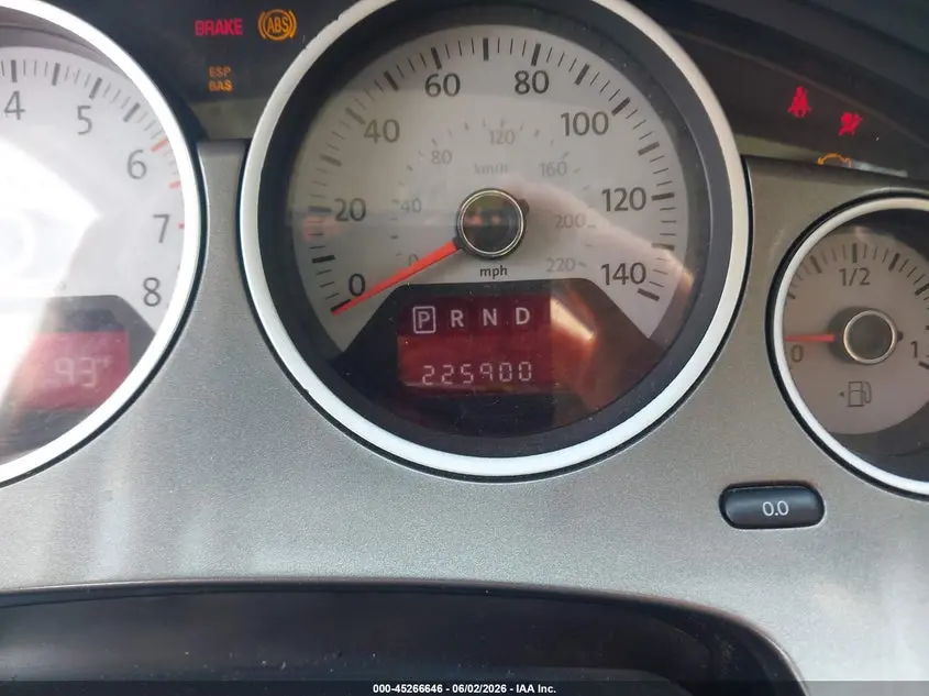 2010 VOLKSWAGEN ROUTAN SE