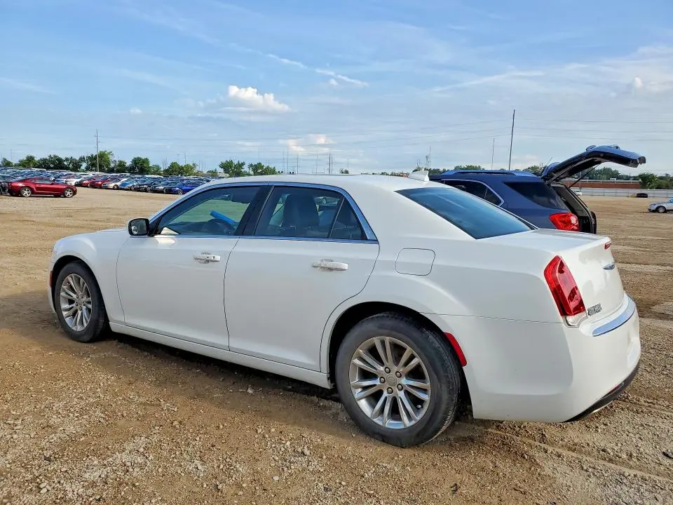 2016 CHRYSLER 300 LIMITED  