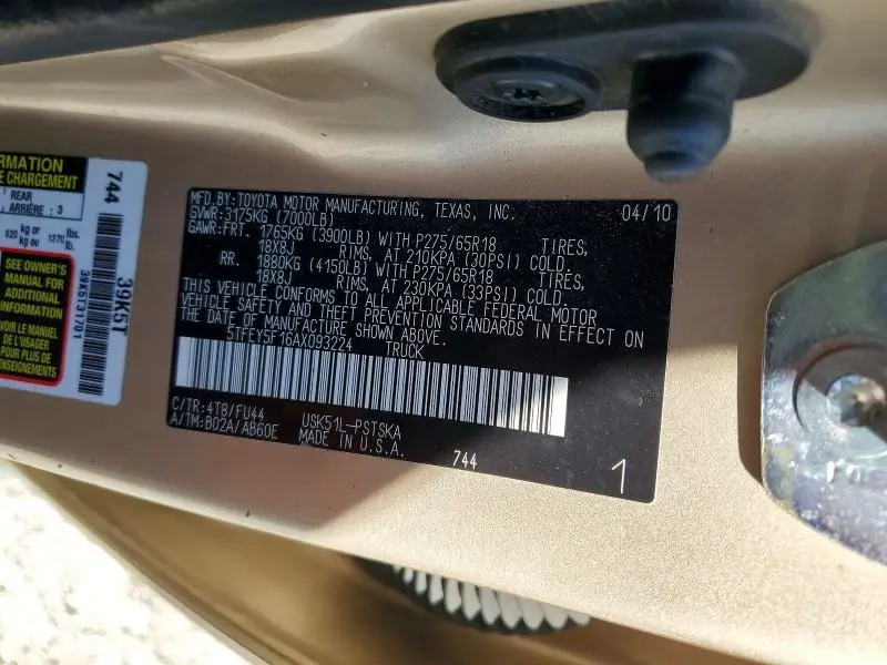 2010 TOYOTA TUNDRA CREWMAX SR5  