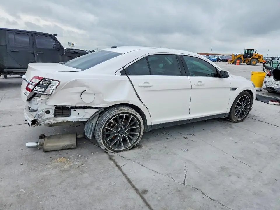 2017 FORD TAURUS SEL  