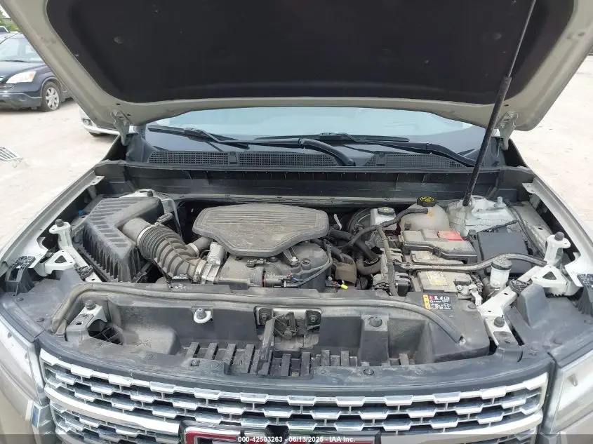 2022 GMC ACADIA AWD DENALI