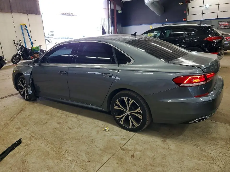 2021 VOLKSWAGEN PASSAT SE  