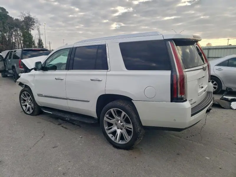2017 CADILLAC ESCALADE LUXURY  