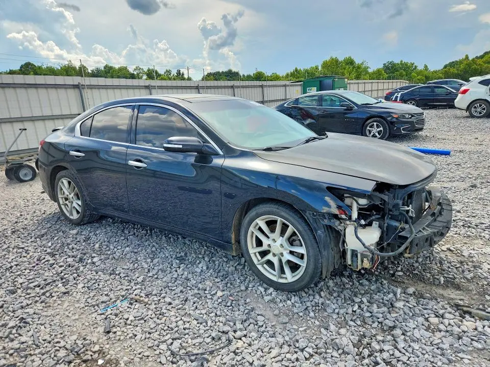 2010 NISSAN MAXIMA 3.5 S  