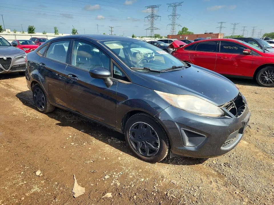 2011 FORD FIESTA SE  