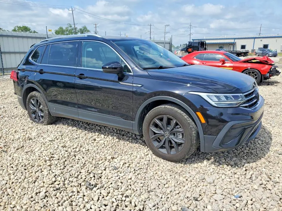 2024 VOLKSWAGEN TIGUAN SE  