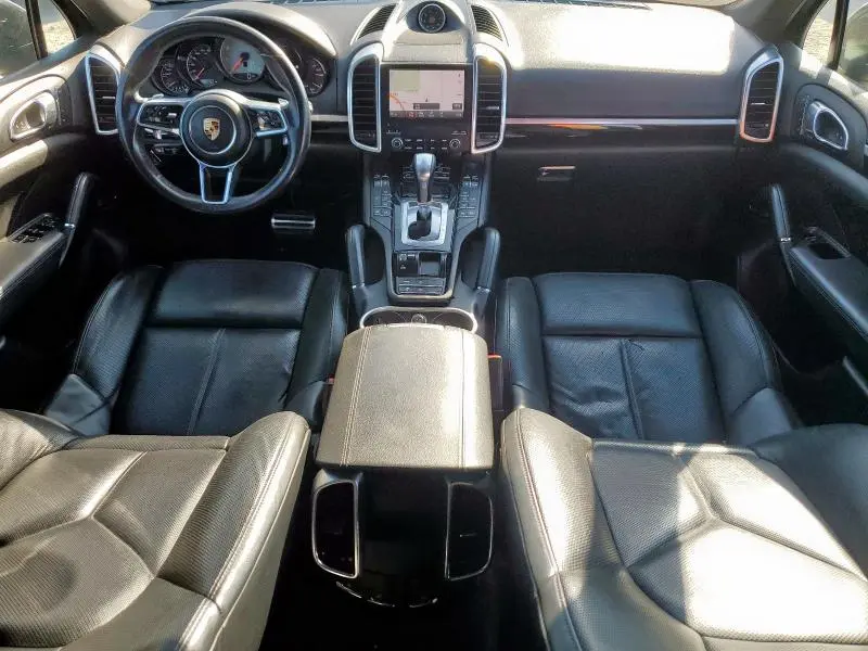 2017 PORSCHE CAYENNE S  
