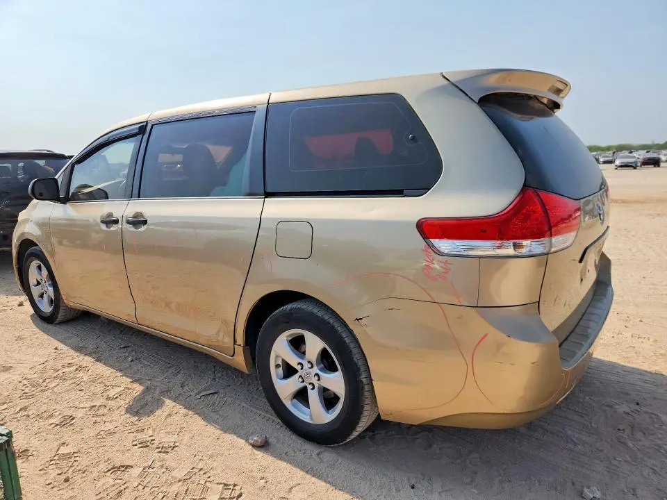 2011 TOYOTA SIENNA BASE 7-PASSENGER  
