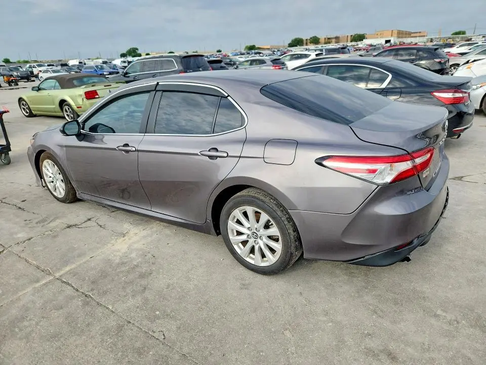 2018 TOYOTA CAMRY LE  