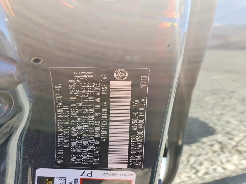 2014 TOYOTA CAMRY SE  