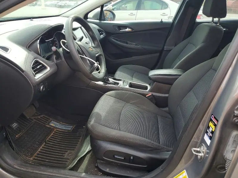 2017 CHEVROLET CRUZE LT  