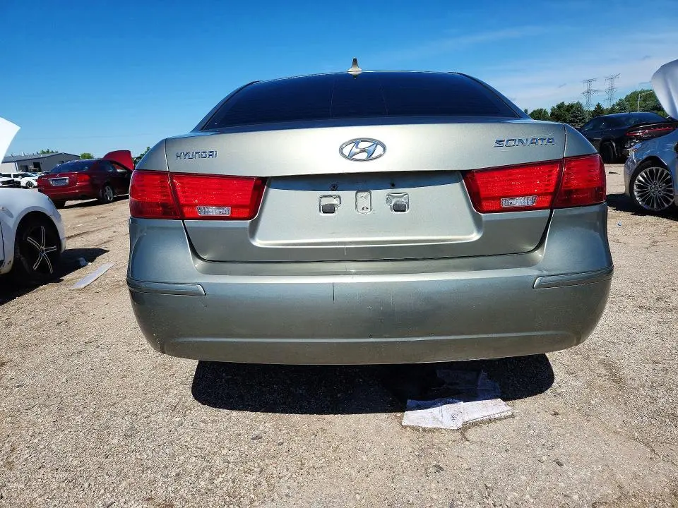 2010 HYUNDAI SONATA GLS  