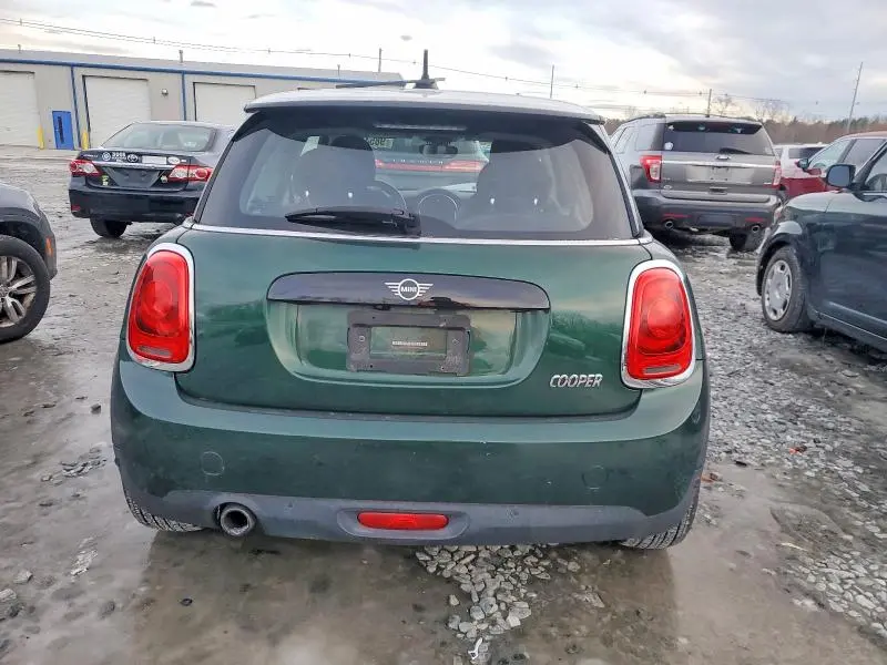 2019 MINI COOPER   