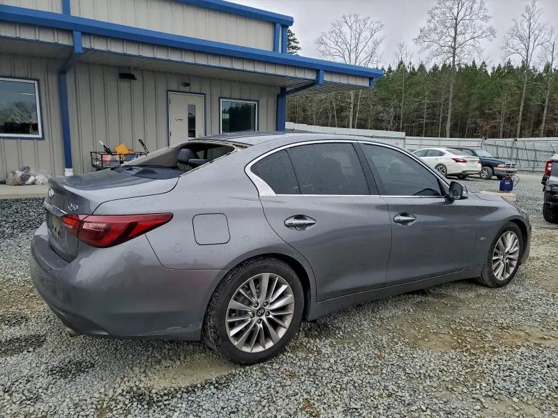 2019 INFINITI Q50 LUXE  